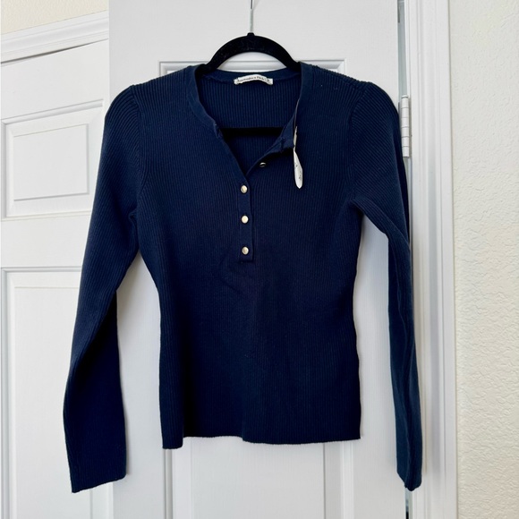 Abercrombie & Fitch Tops - NWT Abercrombie & Fitch Classic Ribbed Navy Button-Down Women's Sweater - Medium